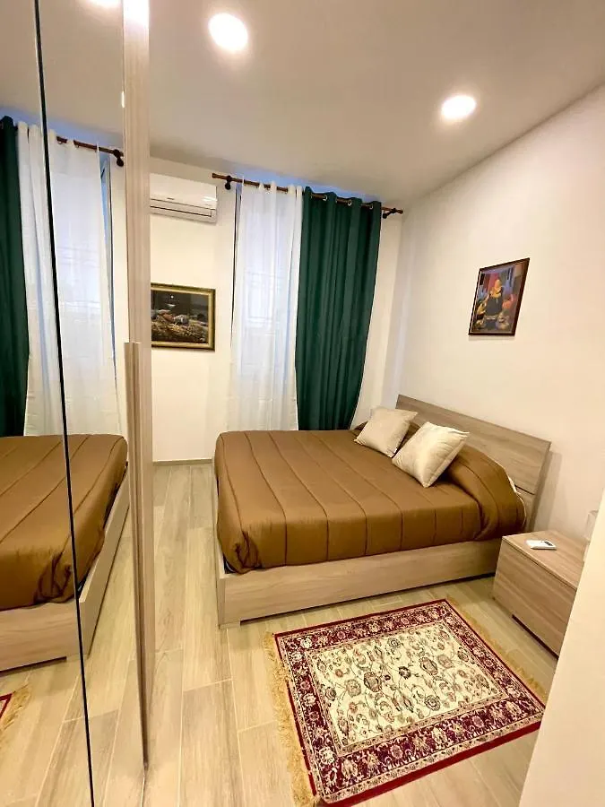 Spaccanapoli Pad Apartament 0*, Naples