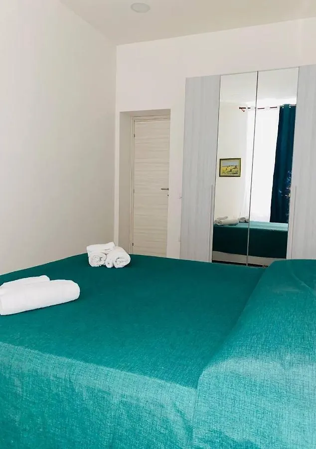 Spaccanapoli Pad Apartament 0*, Naples